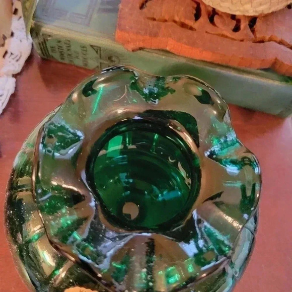 Vintage Marks Hand Blown Green Glass Ruffled Vase - Picture 3 of 4